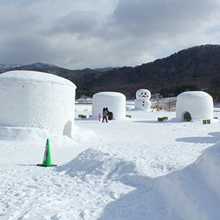 雪国ならではのかまくら体験